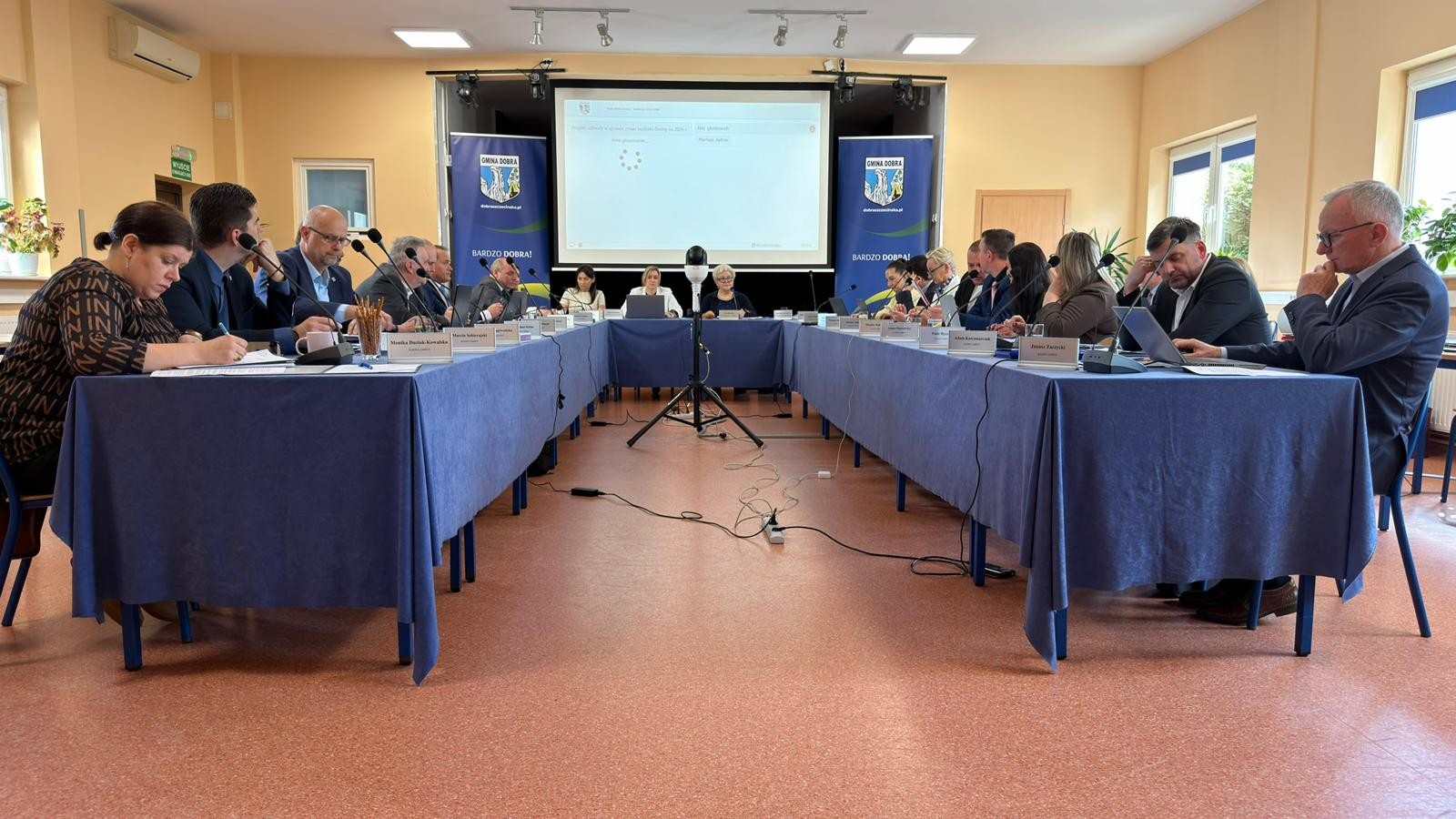 W dniu 23 kwietnia 2026 r. odbyła się XXV sesja Rady Gminy Dobra