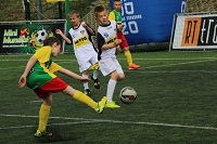 Bezpłatne zajęcia piłkarskie dla dzieci w Bezrzeczu i Stolcu