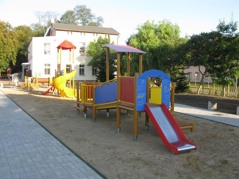  Odbiór drugiego etapu placu zabaw przy punkcie przedszkolnym w Mierzynie