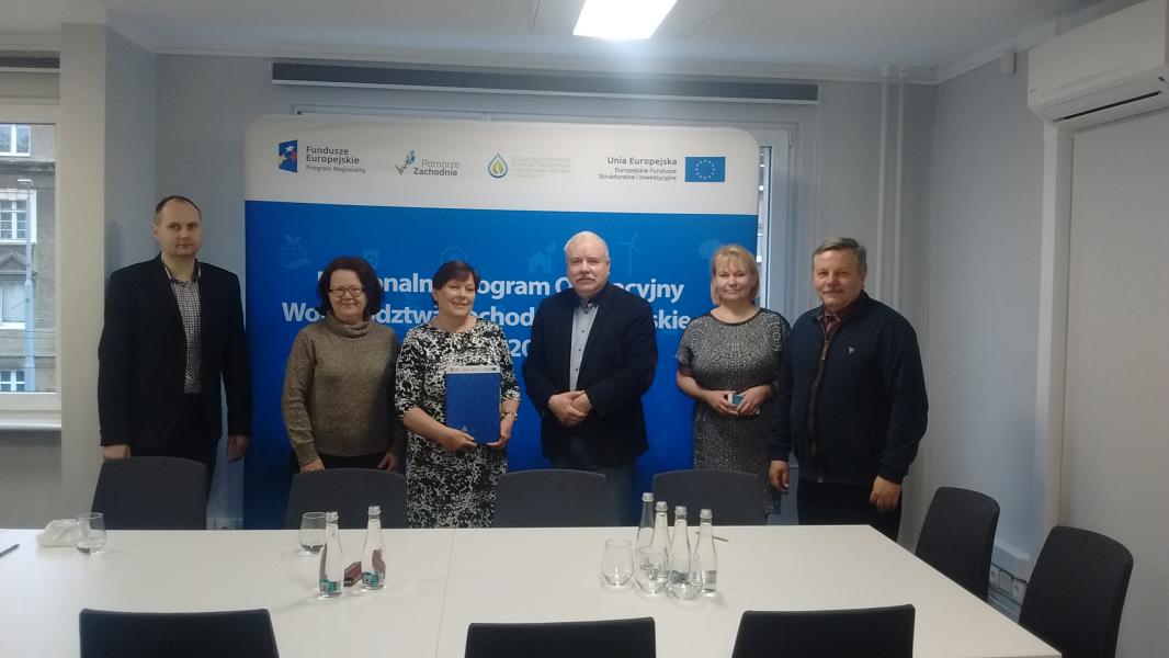  Podpisanie umowy o dofinansowanie Projektu pn. „Modernizacja energetyczna obiektów użyteczności publicznej  w ramach Strategii ZIT dla Szczecińskiego Obszaru Metropolitalnego”