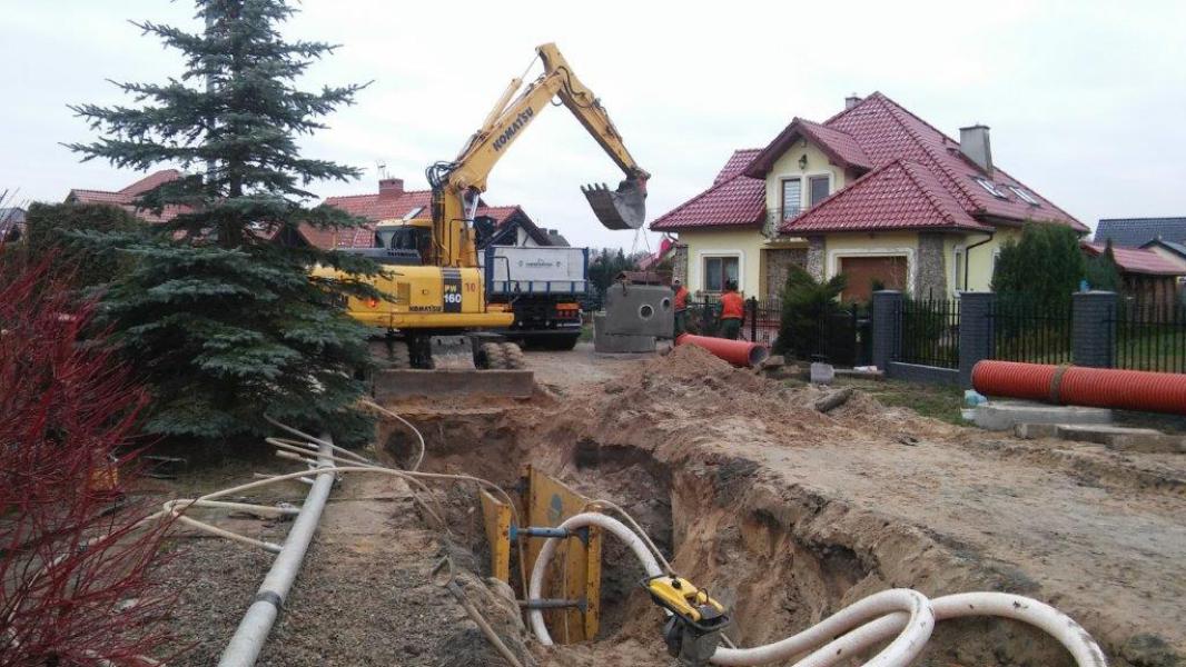 Budowa kanalizacji deszczowej dla osiedla mieszkaniowego w rejonie ulic Paproci, Konwaliowej, Kameliowej, Tulipanowej i Frezjowej w Dobrej
