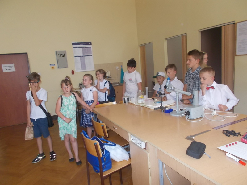Dzieci z Grzepnicy w projekcie "Zostań młodym odkrywcą świata"