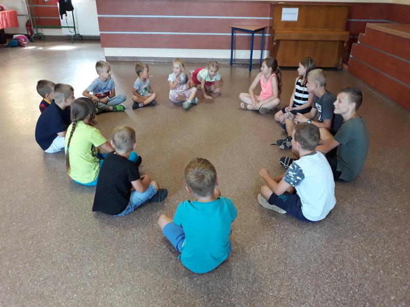 Letni wypoczynek dla dzieci i młodzieży w Filii Gminnego Centrum Kultury i Bibliotek w Wołczkowie